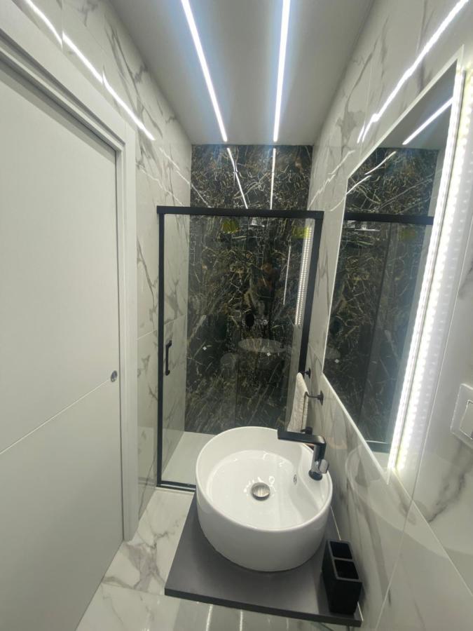 Bed & Breakfast Zola Centro *